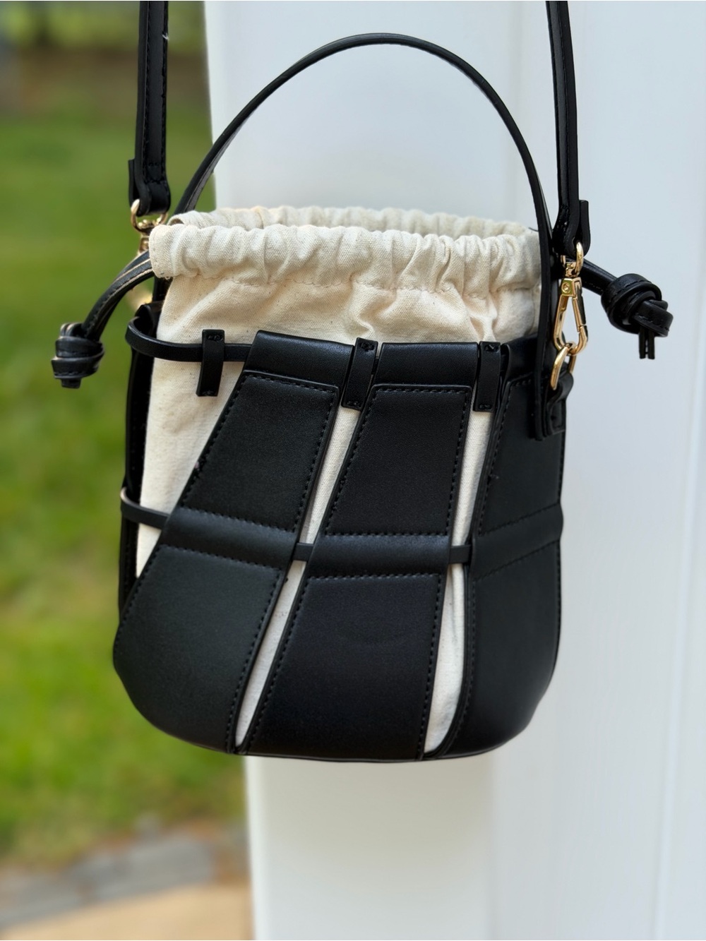 Zara Black Leather Paneled Bucket Bag Optional Crossbody Cream Colored Insert